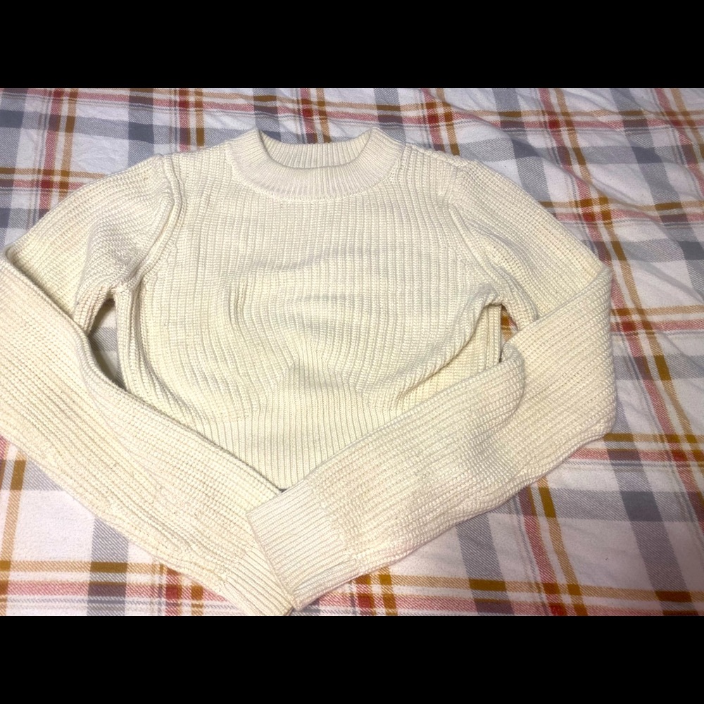 LA hearts sweater